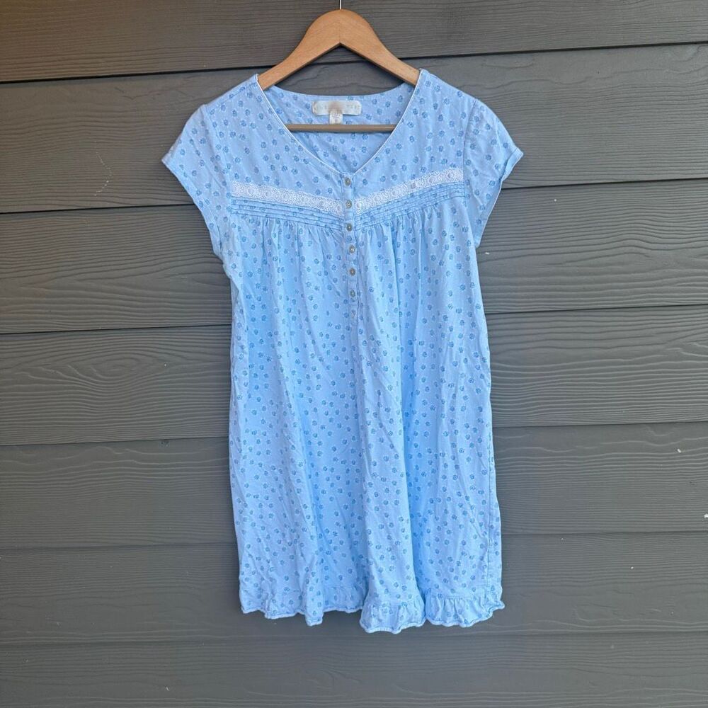 Eileen West floral nightgown